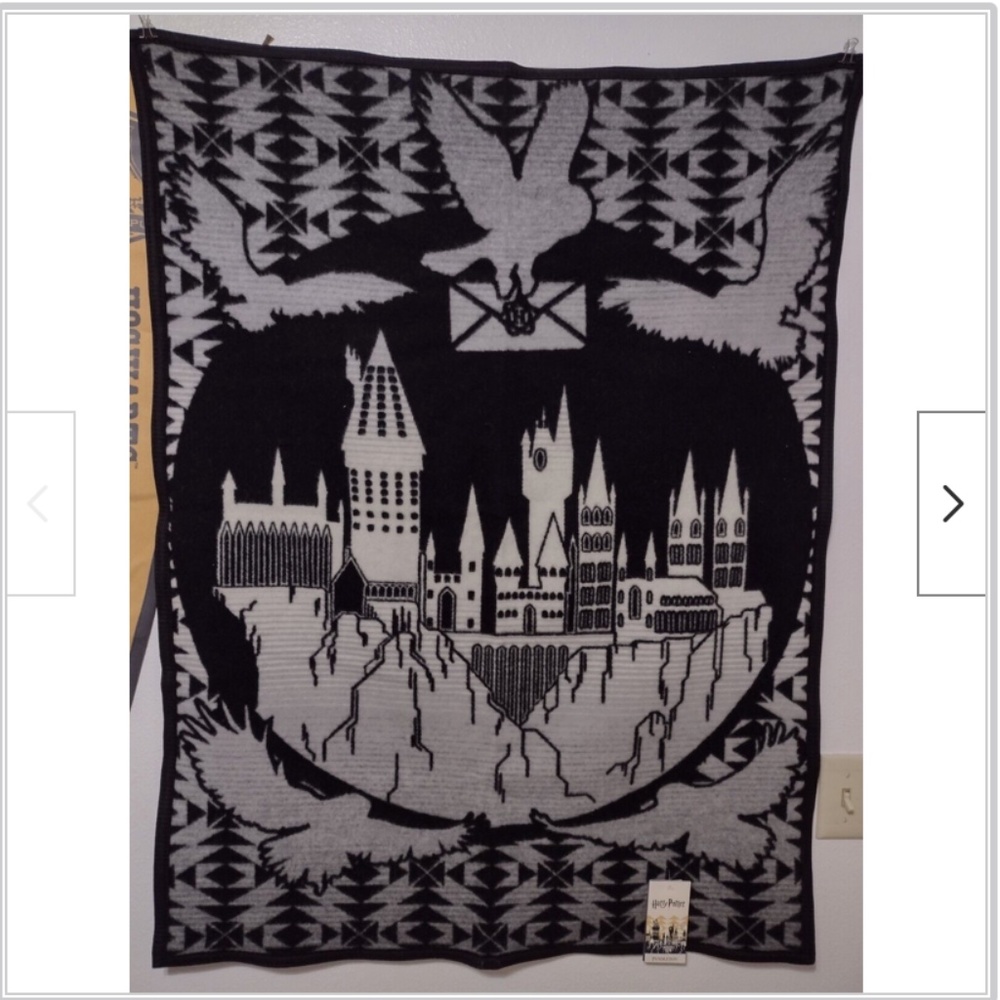 SOLD-Pendleton Harry Potter Hogwarts Blanket - Picture 1 of 4